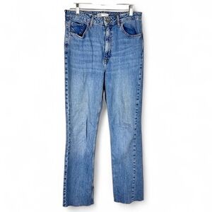 Zara High-Waist Straight Leg Jeans with Split Hem Normcore Casual Minimalist 8